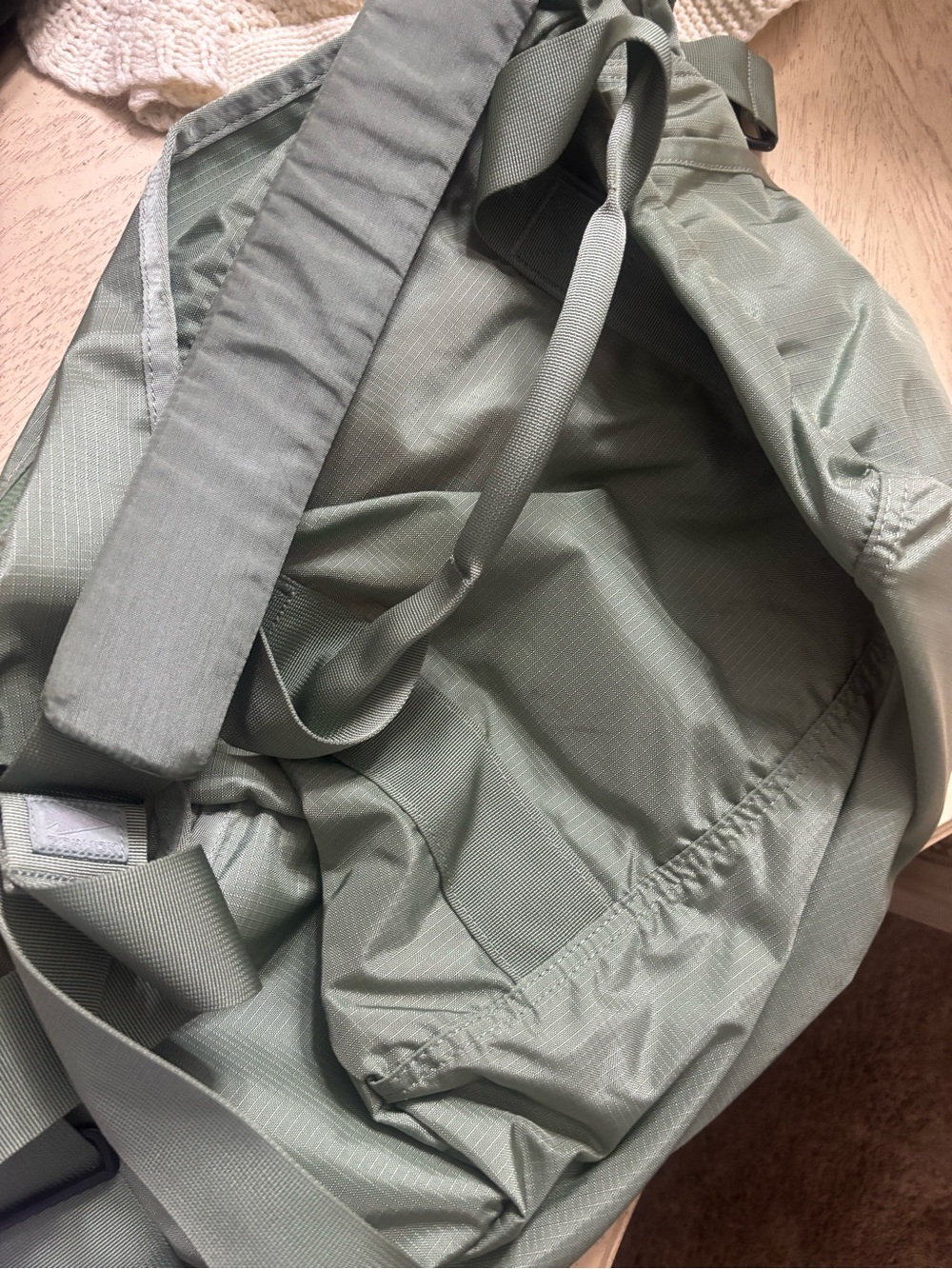 Men’s Goruok Sage Green Carry-All Bag - Picture 2 of 4